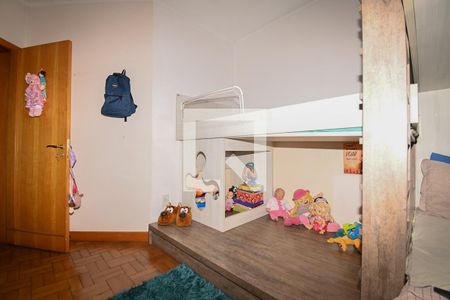 Casa à venda com 278m², 5 quartos e 4 vagasquarto 4