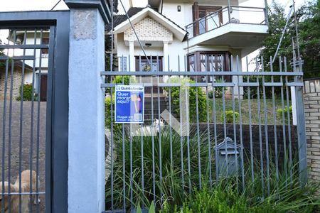 Casa à venda com 278m², 5 quartos e 4 vagasvista frontal