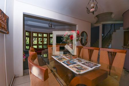 Casa à venda com 278m², 5 quartos e 4 vagassala de jantar