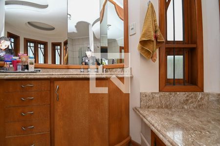 Casa à venda com 278m², 5 quartos e 4 vagasbanheiro-closet