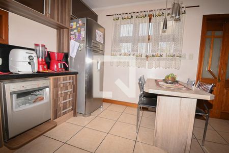 Casa à venda com 278m², 5 quartos e 4 vagascozinha