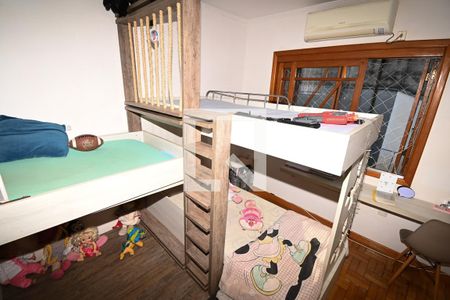 Casa à venda com 278m², 5 quartos e 4 vagasquarto 4