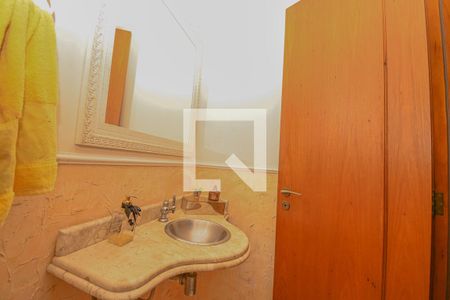 Casa à venda com 278m², 5 quartos e 4 vagaslavabo