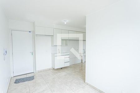 Sala, cozinha e área de serviço de apartamento à venda com 2 quartos, 38m² em Vila Pirituba, São Paulo