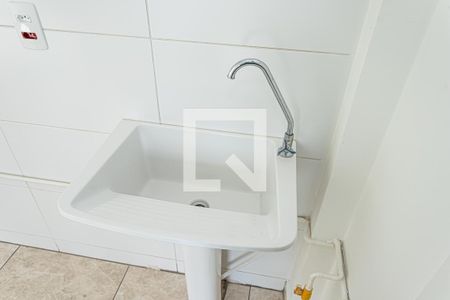 Sala, cozinha e área de serviço de apartamento à venda com 2 quartos, 38m² em Vila Pirituba, São Paulo