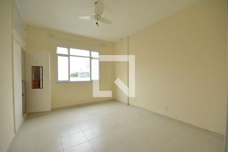 Sala e quarto de apartamento para alugar com 1 quarto, 30m² em Centro, Rio de Janeiro