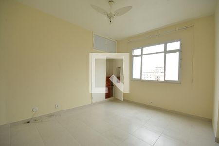Sala e quarto de apartamento para alugar com 1 quarto, 30m² em Centro, Rio de Janeiro