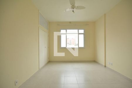 Sala e quarto de apartamento para alugar com 1 quarto, 30m² em Centro, Rio de Janeiro