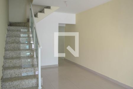 sala de casa para alugar com 3 quartos, 84m² em Luz, Nova Iguaçu