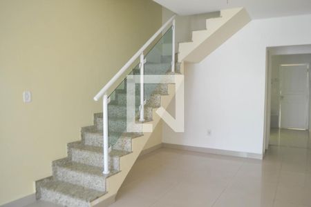 sala de casa para alugar com 3 quartos, 84m² em Luz, Nova Iguaçu
