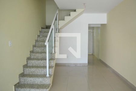 sala de casa para alugar com 3 quartos, 84m² em Luz, Nova Iguaçu