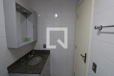 Apartamento à venda com 172m², 4 quartos e 2 vagasBanheiro