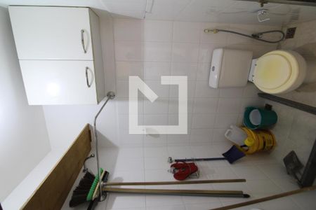 Apartamento à venda com 172m², 4 quartos e 2 vagasBanheiro de serviço