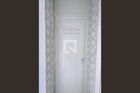 Casa à venda com 170m², 2 quartos e 2 vagas Casa à venda com 170m², 2 quartos e 2 vagasBanheiro