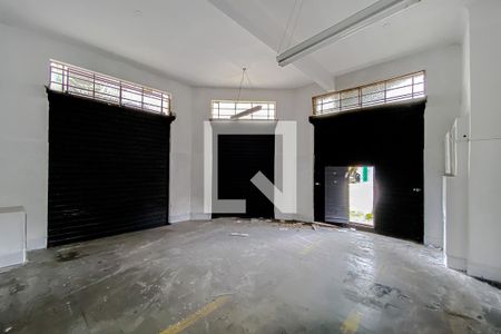 Casa à venda com 170m², 2 quartos e 2 vagas Casa à venda com 170m², 2 quartos e 2 vagasGaragem