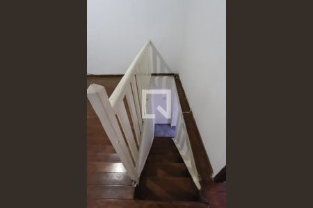 Escada de casa à venda com 2 quartos, 60m² em Vila Mangalot, São Paulo