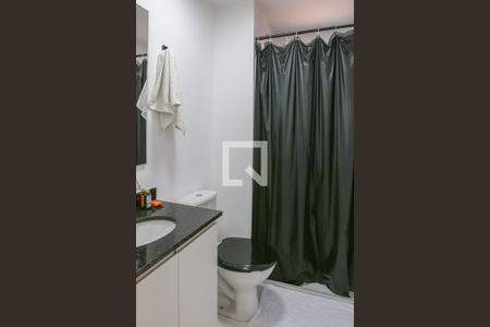 Banheiro de kitnet/studio para alugar com 1 quarto, 28m² em Perdizes, São Paulo