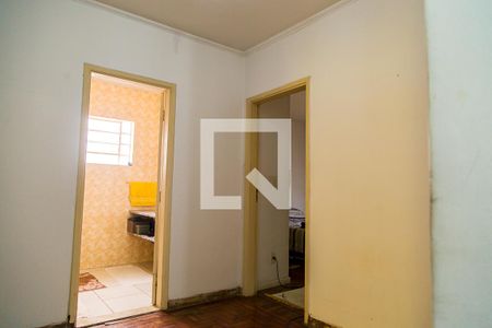 Casa à venda com 270m², 4 quartos e 7 vagas Casa à venda com 270m², 4 quartos e 7 vagasCorredor