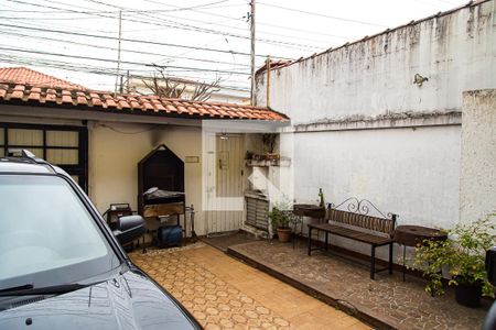 Casa à venda com 270m², 4 quartos e 7 vagas Casa à venda com 270m², 4 quartos e 7 vagasGaragem
