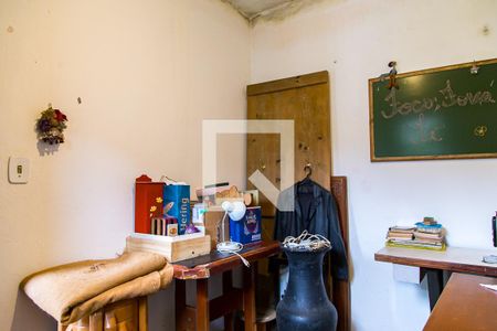 Casa à venda com 270m², 4 quartos e 7 vagas Casa à venda com 270m², 4 quartos e 7 vagasQuarto de Serviço