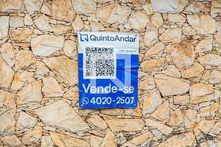 Casa à venda com 270m², 4 quartos e 7 vagas Casa à venda com 270m², 4 quartos e 7 vagasPlaquinha