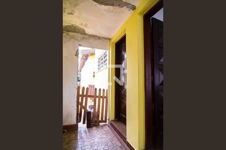 Casa à venda com 270m², 4 quartos e 7 vagas Casa à venda com 270m², 4 quartos e 7 vagasCorredor