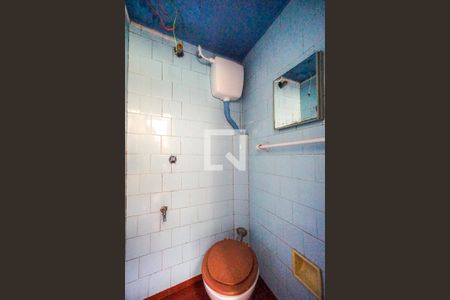 Casa para alugar com 140m², 2 quartos e sem vaga Casa para alugar com 140m², 2 quartos e sem vagaBanheiro social