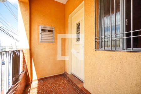 Casa para alugar com 140m², 2 quartos e sem vaga Casa para alugar com 140m², 2 quartos e sem vagaVaranda