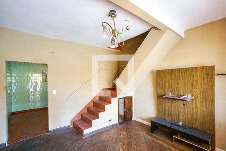 Casa para alugar com 140m², 2 quartos e sem vaga Casa para alugar com 140m², 2 quartos e sem vagaSala