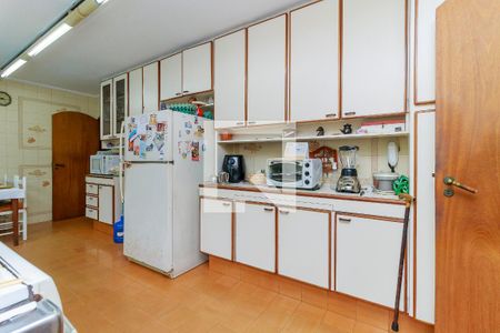 Casa à venda com 500m², 3 quartos e 4 vagas Casa à venda com 500m², 3 quartos e 4 vagasCozinha