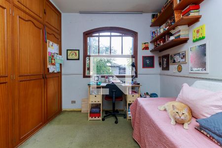 Casa à venda com 500m², 3 quartos e 4 vagas Casa à venda com 500m², 3 quartos e 4 vagasSuíte