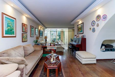 Sala de casa para alugar com 3 quartos, 500m² em Granja Julieta, São Paulo
