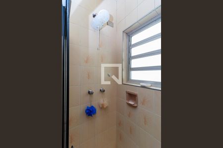 Casa à venda com 500m², 3 quartos e 4 vagas Casa à venda com 500m², 3 quartos e 4 vagasBanheiro 3