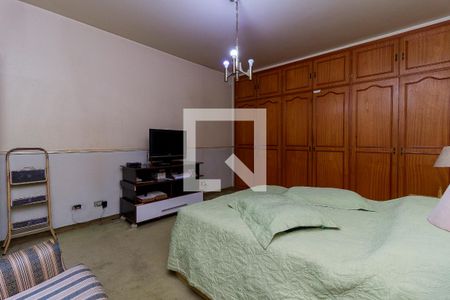 Casa à venda com 500m², 3 quartos e 4 vagas Casa à venda com 500m², 3 quartos e 4 vagasQuarto 1