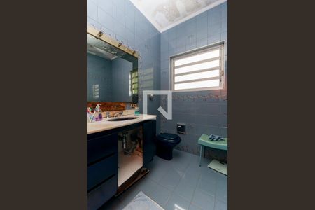 Casa à venda com 500m², 3 quartos e 4 vagas Casa à venda com 500m², 3 quartos e 4 vagasBanheiro 3