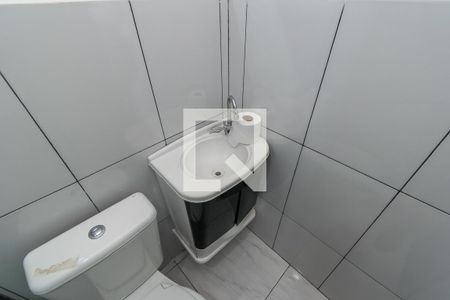 Banheiro de kitnet/studio à venda com 1 quarto, 25m² em Parada de Lucas, Rio de Janeiro