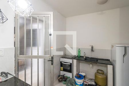 Cozinha de kitnet/studio à venda com 1 quarto, 25m² em Parada de Lucas, Rio de Janeiro