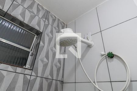 Banheiro de kitnet/studio à venda com 1 quarto, 25m² em Parada de Lucas, Rio de Janeiro