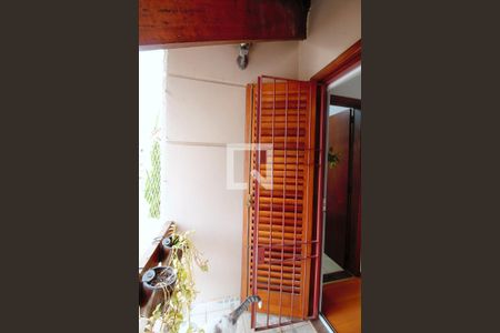 Casa à venda com 180m², 3 quartos e 2 vagas Casa à venda com 180m², 3 quartos e 2 vagasVaranda da Suíte 2