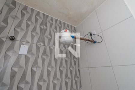 Banheiro de kitnet/studio à venda com 1 quarto, 25m² em Parada de Lucas, Rio de Janeiro