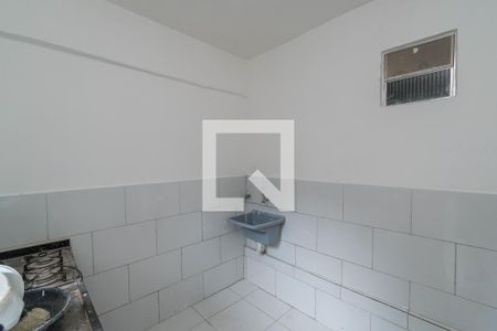 Cozinha de kitnet/studio à venda com 1 quarto, 25m² em Parada de Lucas, Rio de Janeiro