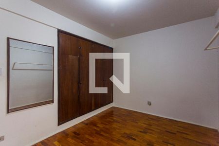 Suite de apartamento para alugar com 3 quartos, 130m² em Lidice, Uberlândia