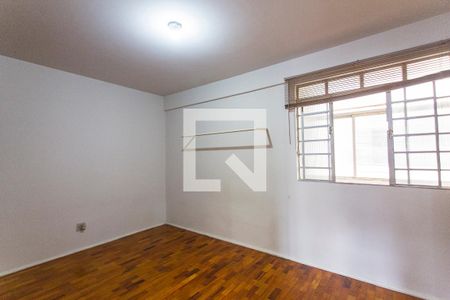 Suite de apartamento para alugar com 3 quartos, 130m² em Lidice, Uberlândia