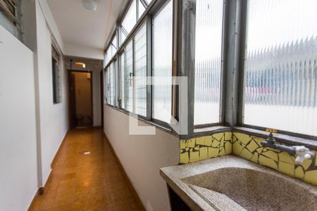 Apartamento para alugar com 130m², 3 quartos e 1 vagaÁrea de Serviço
