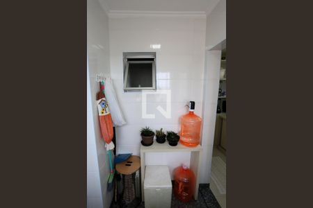 Apartamento para alugar com 67m², 2 quartos e 1 vagaÁrea de Serviço