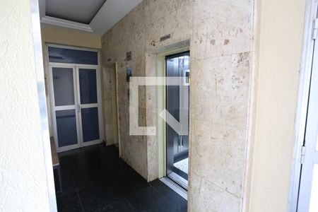 Apartamento para alugar com 67m², 2 quartos e 1 vagaHall Social