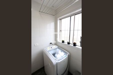 Apartamento para alugar com 67m², 2 quartos e 1 vagaÁrea de Serviço