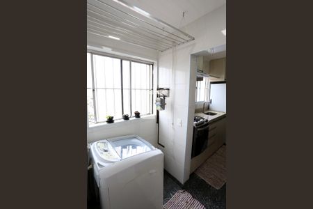 Apartamento para alugar com 67m², 2 quartos e 1 vagaÁrea de Serviço