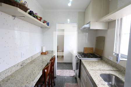 Apartamento para alugar com 67m², 2 quartos e 1 vagaCozinha