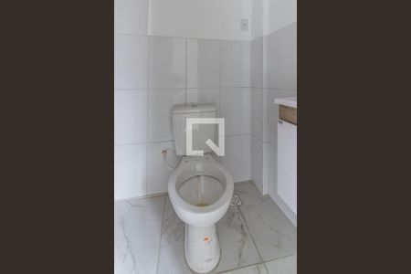Banheiro de kitnet/studio à venda com 1 quarto, 25m² em Parada de Lucas, Rio de Janeiro